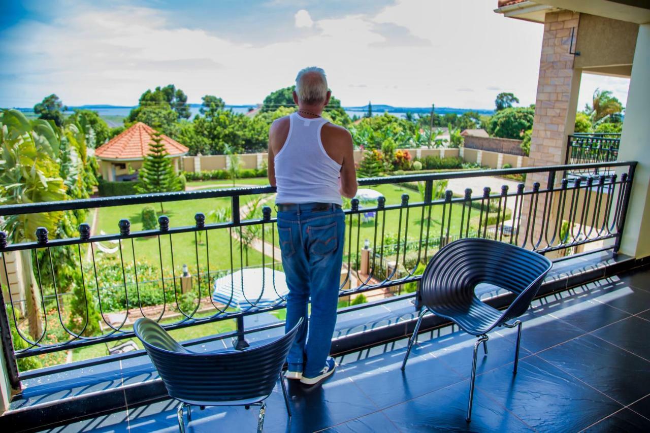 Lakepoint Villa Εντέμπε Εξωτερικό φωτογραφία