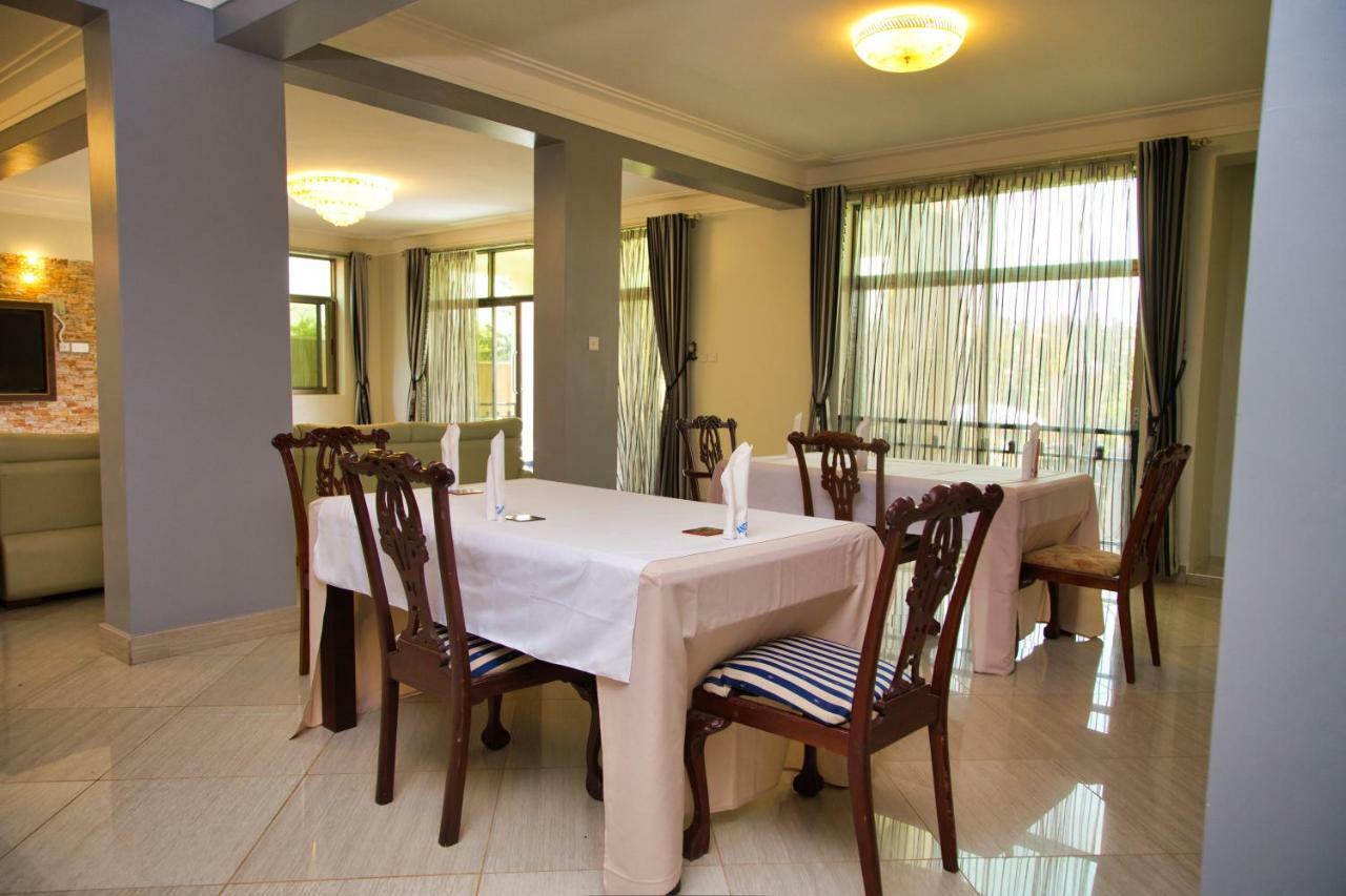 Lakepoint Villa Εντέμπε Εξωτερικό φωτογραφία