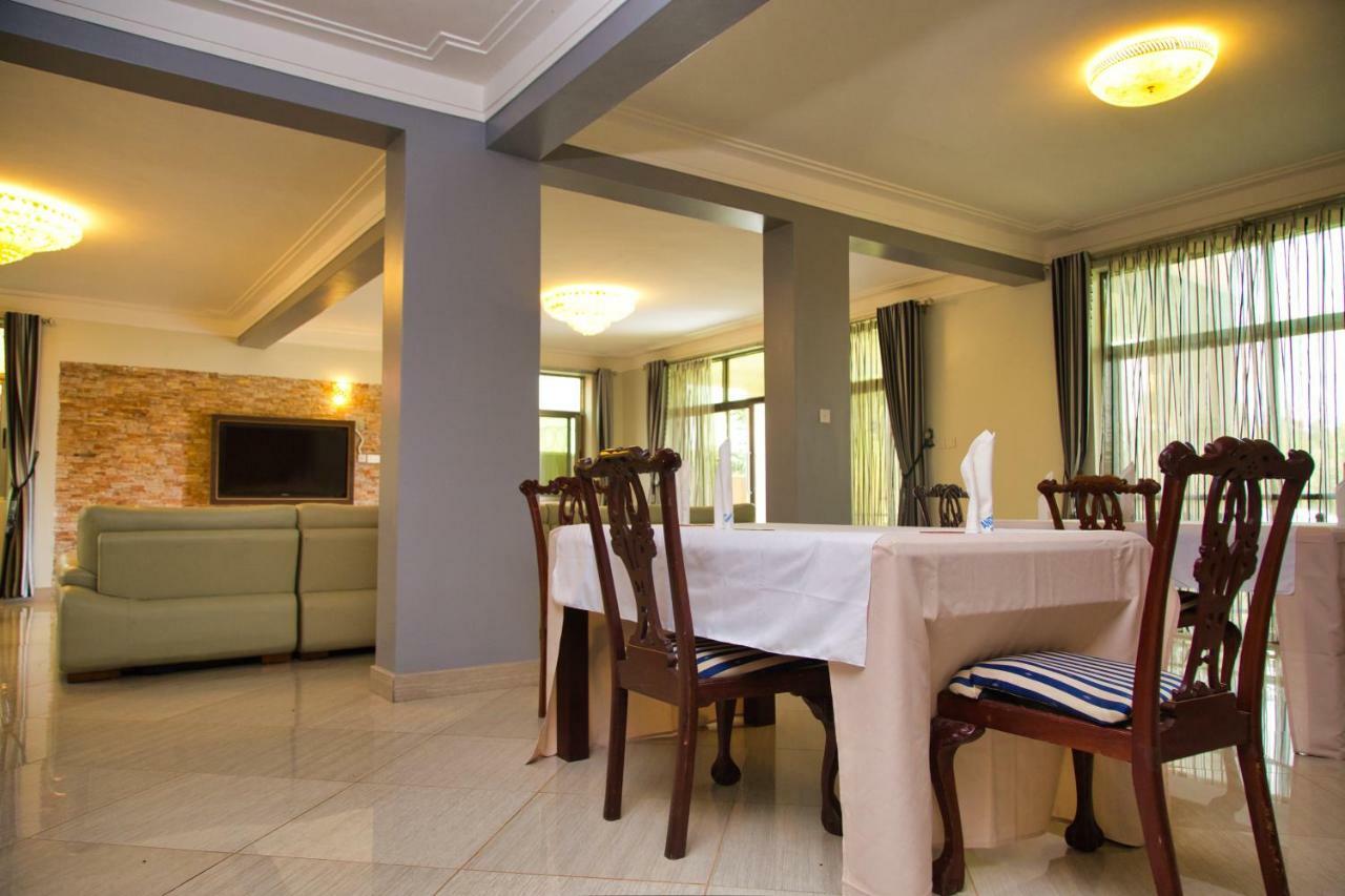 Lakepoint Villa Εντέμπε Εξωτερικό φωτογραφία