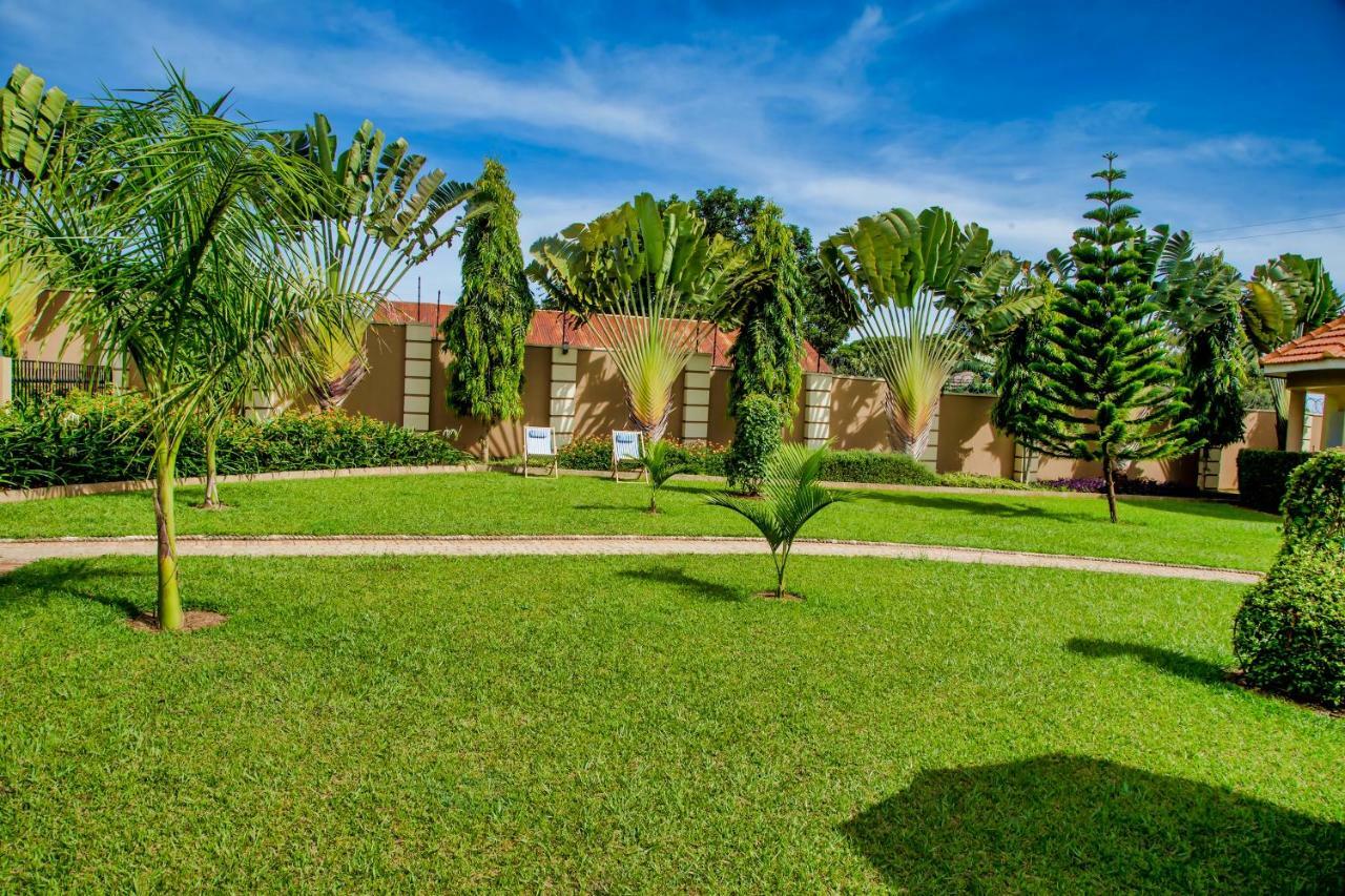 Lakepoint Villa Εντέμπε Εξωτερικό φωτογραφία