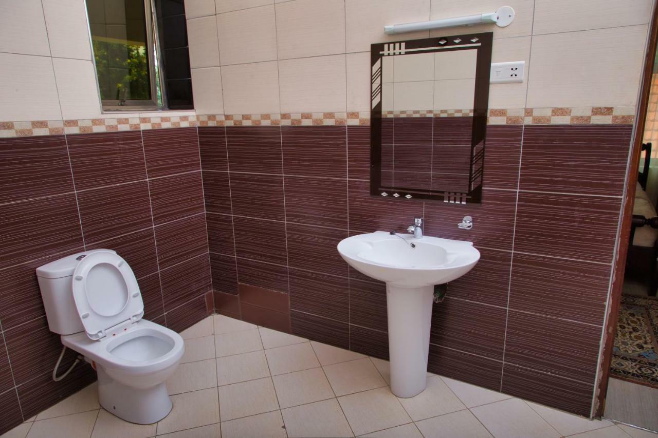 Lakepoint Villa Εντέμπε Εξωτερικό φωτογραφία